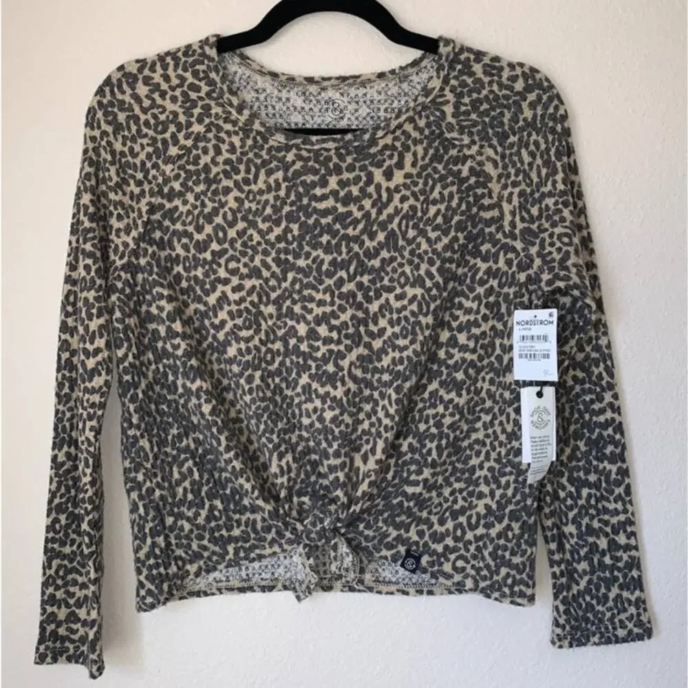 5/$25 NWT Treasure & Bond Girls Cheetah Tie Front Top - Picture 5 of 10